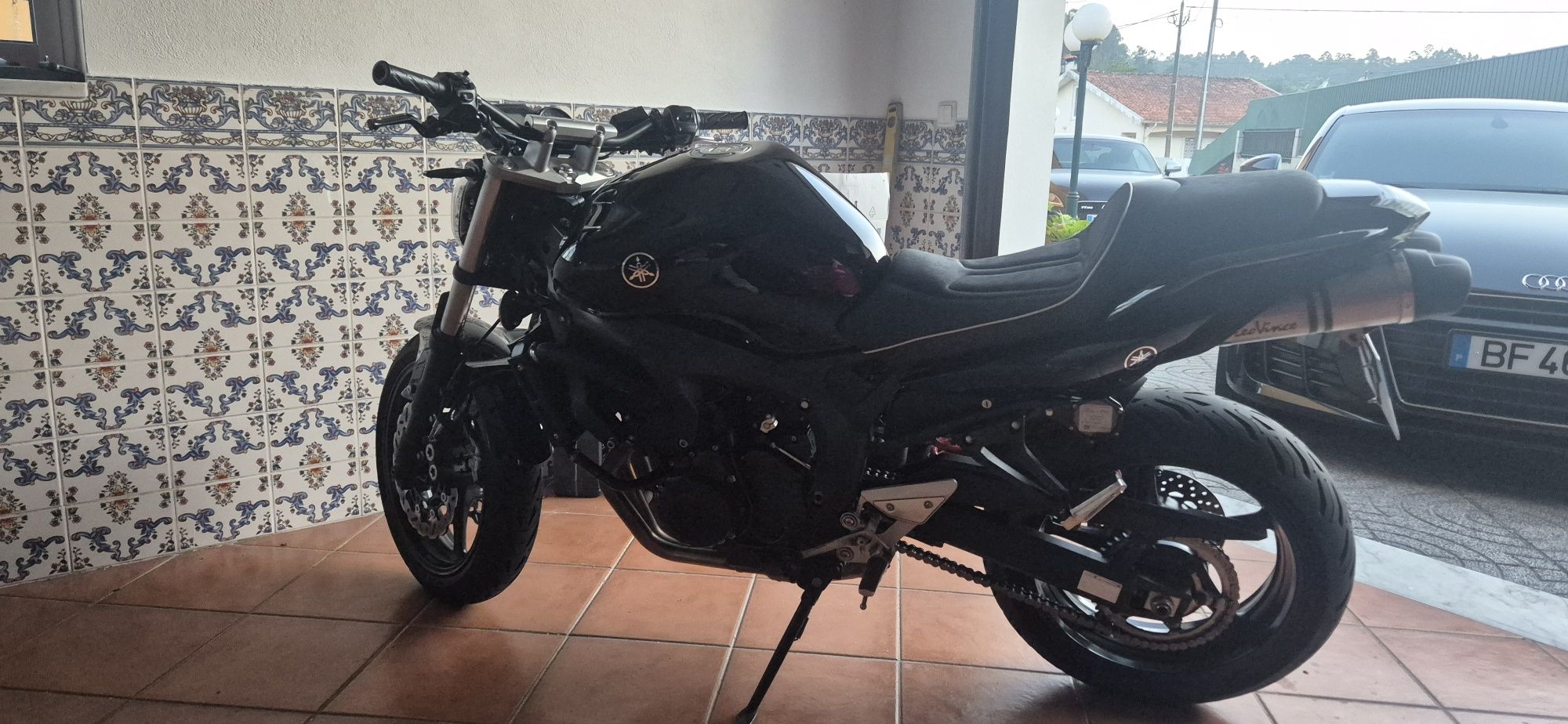 Yamaha  fz 600 como nova