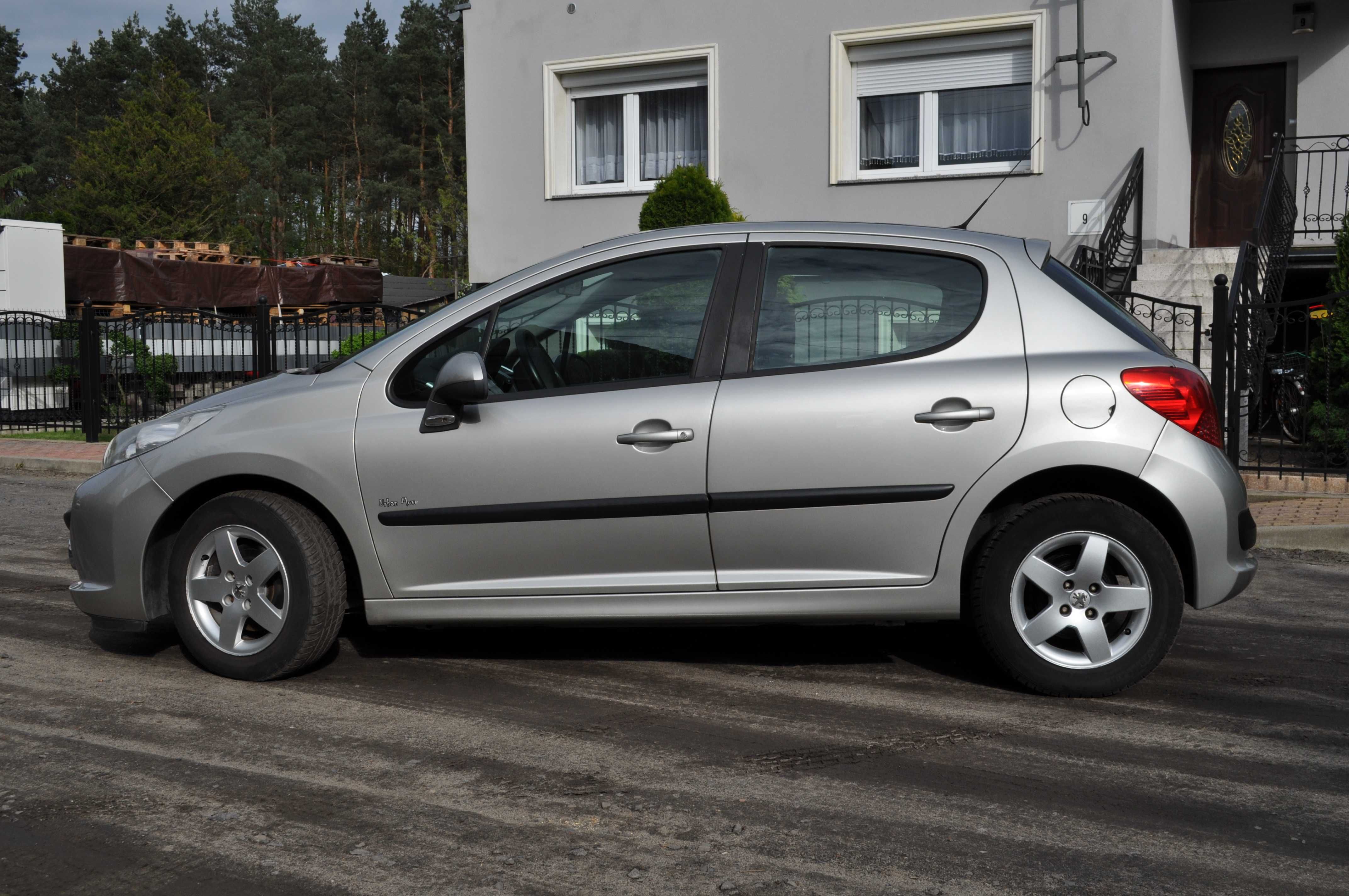 Peugeot 207 1,4 benzyna Pełny serwis zobacz koniecznie