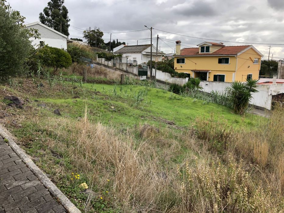 Terreno Loures sete casas palhais