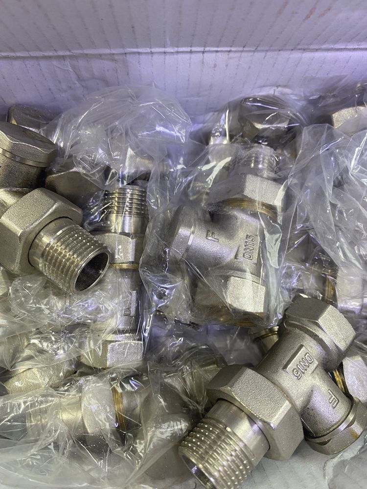 ОПТ Кран радиаторный Ferro прямой запорный хром нр1/2”-вр1/2” ZP2Y