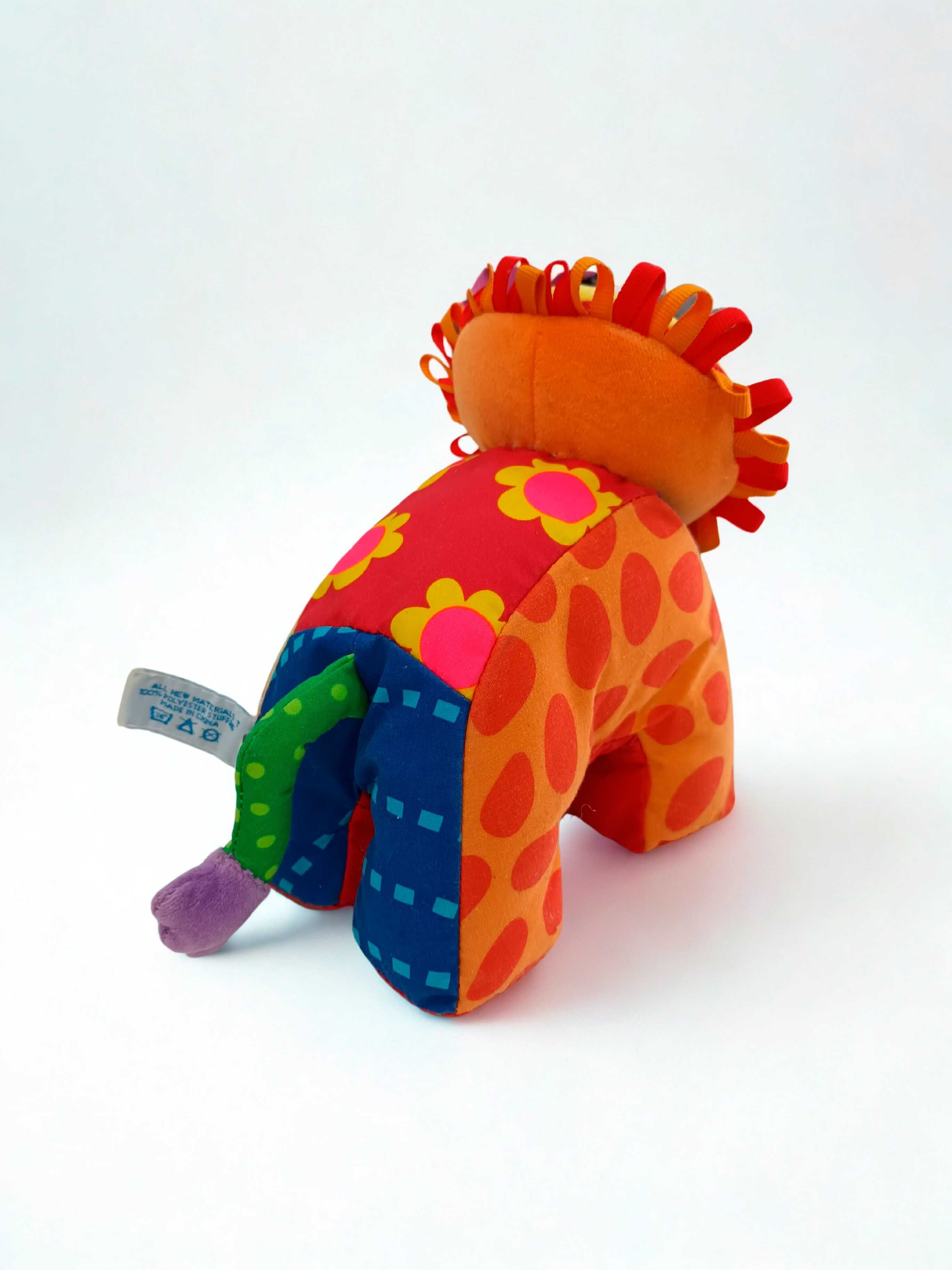 Leão colorido de peluche
