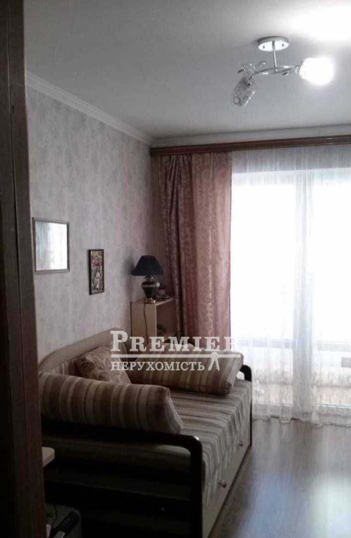 Продам гарну 3-кімнатну квартиру на Сахарова