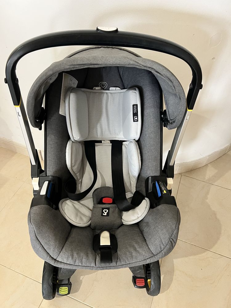 Carrinho bebe Doona + base isofix