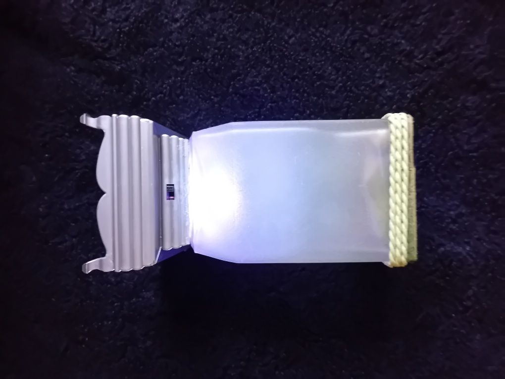 Lampion na świeczki podświetlany zielony