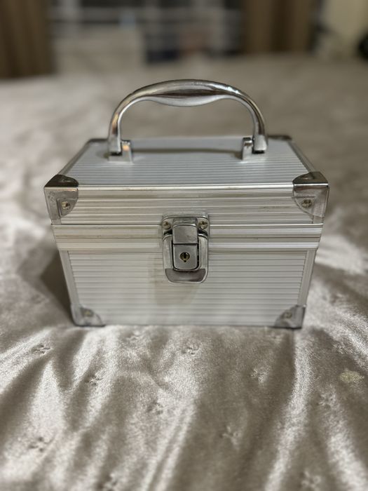 Бьюти кейс шкатулка(металлическая) для косметики Лэтуаль