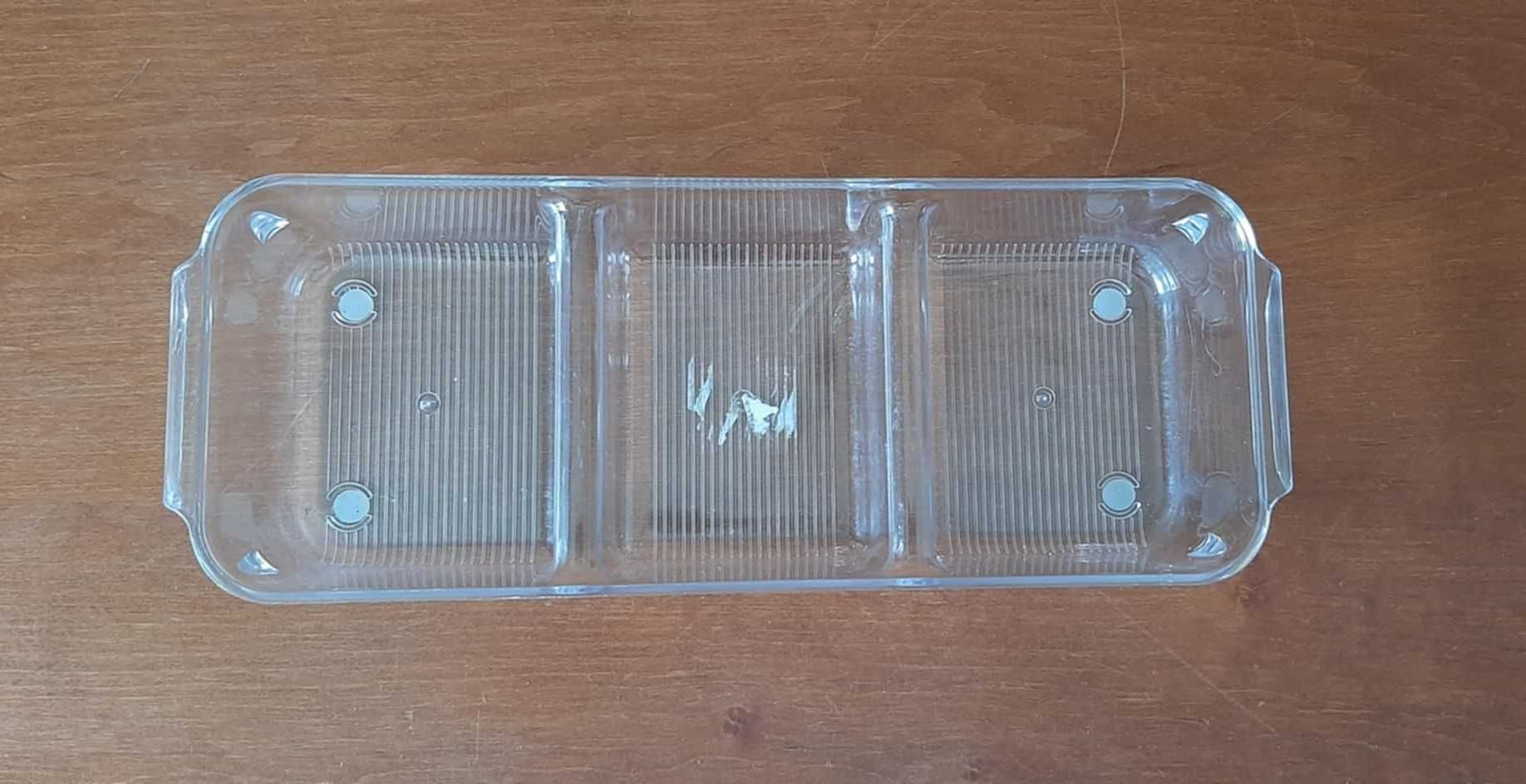 Plastikowy przezroczysty pojemnik / organizer na np. kosmetyki