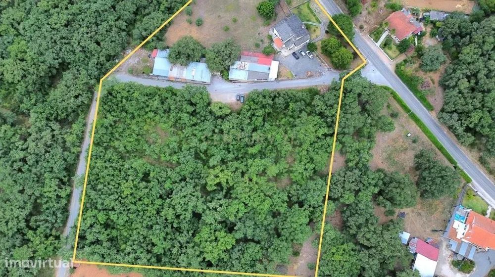 MORADIA T4 -ANSIÃO-  com ARMAZÉM, anexos e 1ha terreno