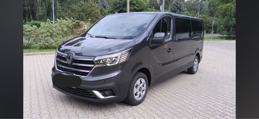 Wynajem  busa 9 osobowego Poznań Renault traffic long