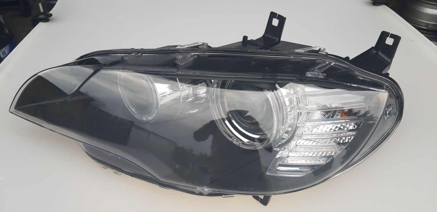 Lampa xenonowe lewa  BMW X6 X5 E71 2009 rok  Europa