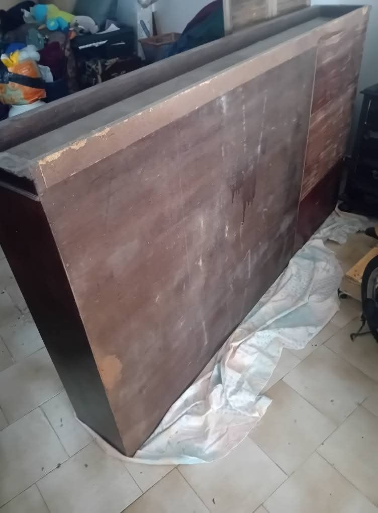 Seção de móvel de sala para restauro