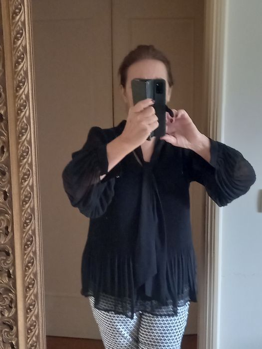 Blusa preta elegante 36