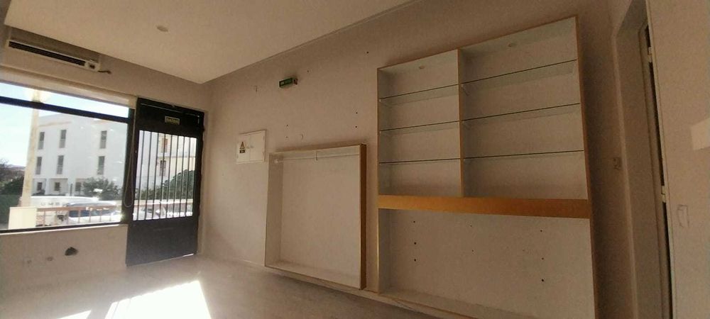 Loja para Arrendamento - ALBUFEIRA