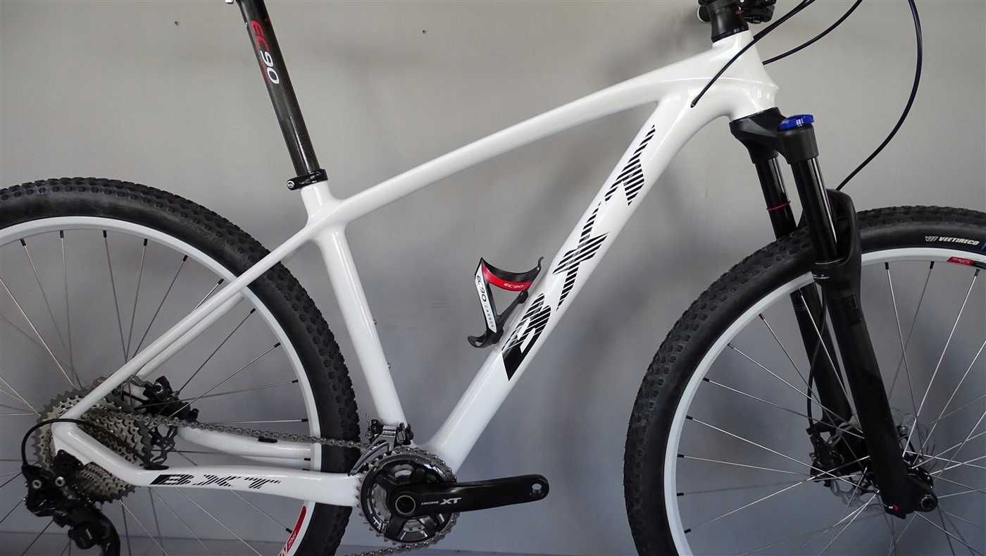 Rower BXT White 29 Carbon Shimano XT DT Swiss 17,5