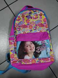 Mochilas com pouco uso