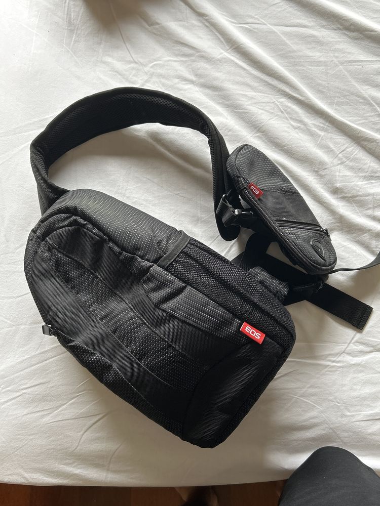 Canon 760d Corpo com carregador, bateria extra, e mochila Canon