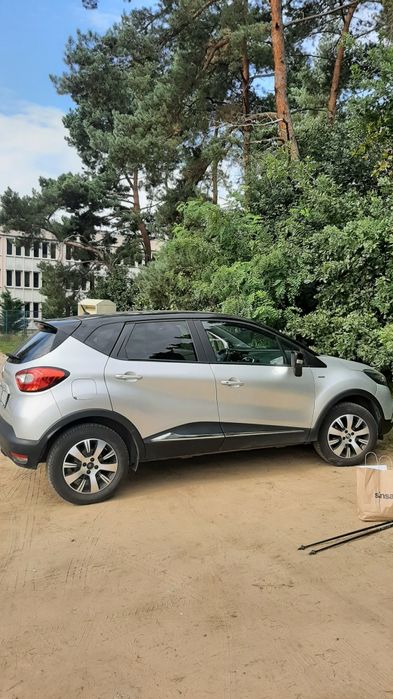 Samochód Renault Captur 2016r mały przebieg