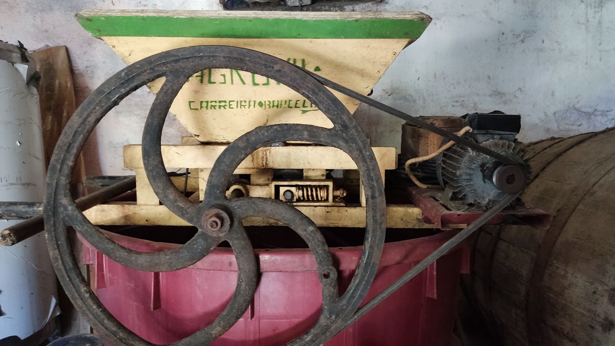 Masgadeira elétrica com motor trifasico