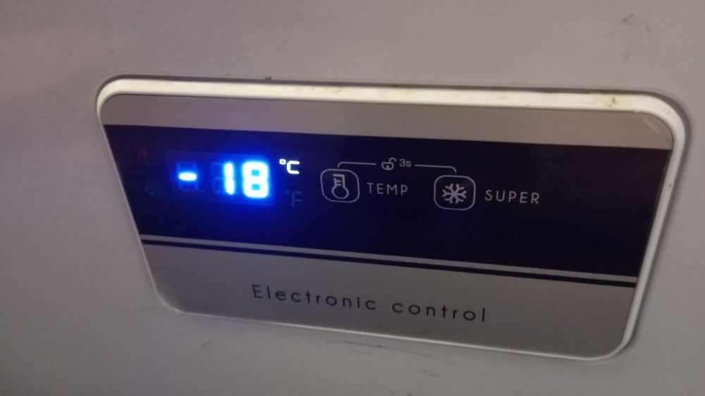 Морозильная камера Midea MDRC279FZF01CE