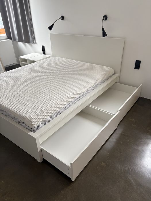 Łóżko białe MALM z 4 szufladami 160x200 białe / dno Lönset