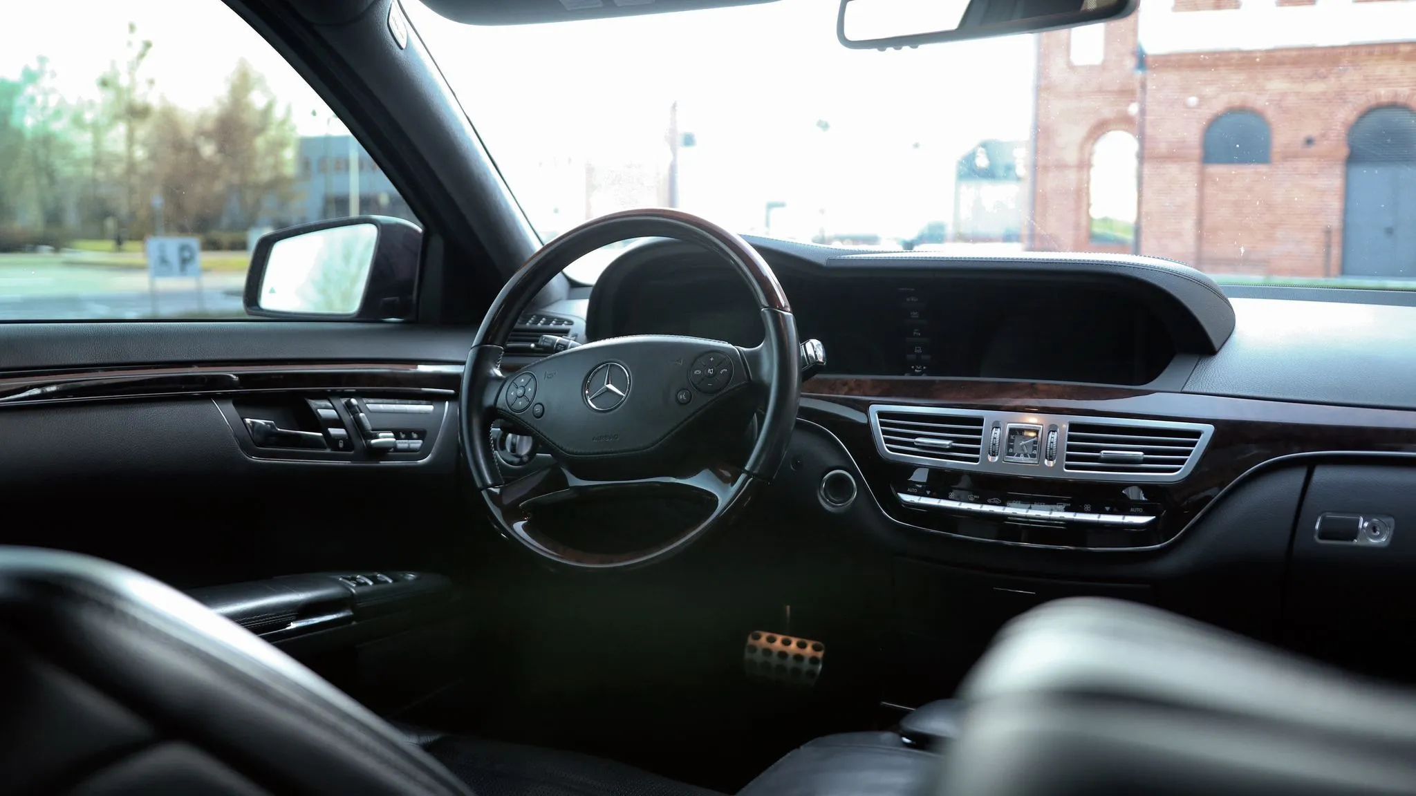 Mercedes-Benz Klasa S S63 L AMG POLIFT wolnossące AMG Tył Napęd LONG SOFT-CLOSE W221