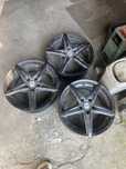 4 szt. Felgi aluminiowe 5x114,3 R17 Toyota Grafitowe