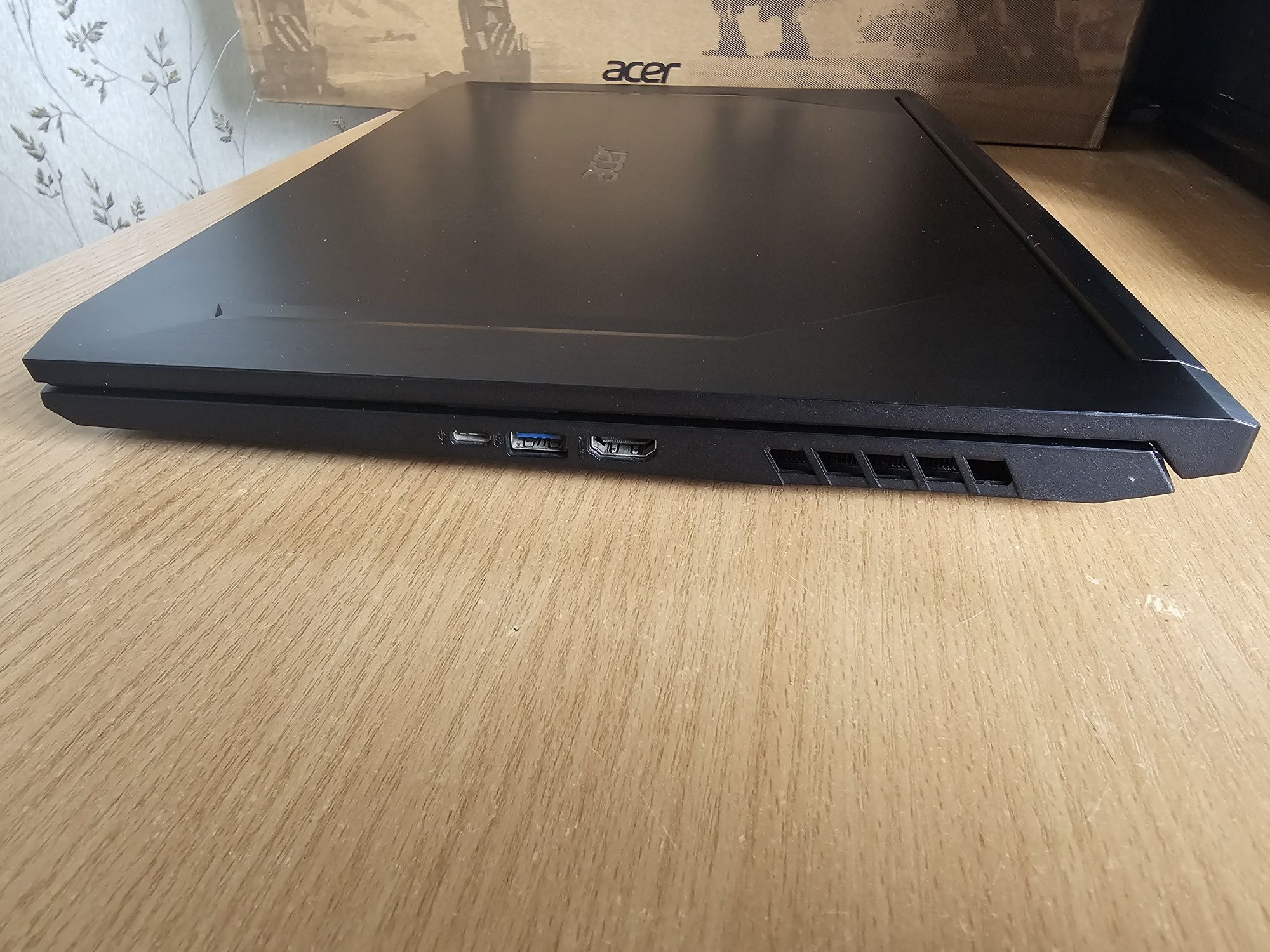 17.3 Acer nitro 5 AN-517-52-55B4 GeForce 6gb 8/512gb +128gb intel i5