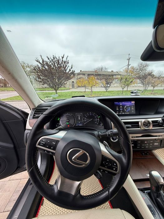 Lexus GS450h 2016 року