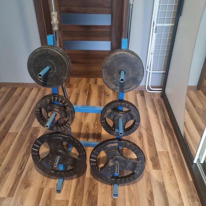 Sprzęt do siłowni Drążek do podciągania, stojaki na ciężary, poręcze