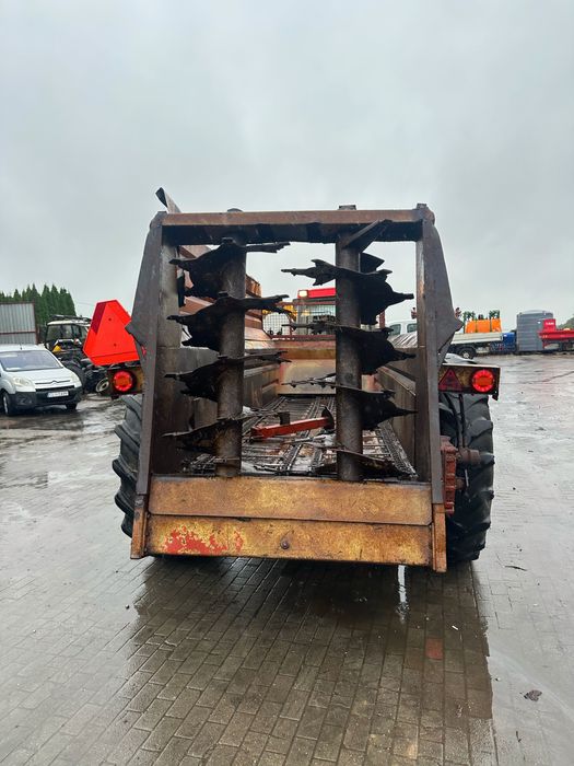 Rozrzutnik obornika Samson 8-10 T wałki pionowe