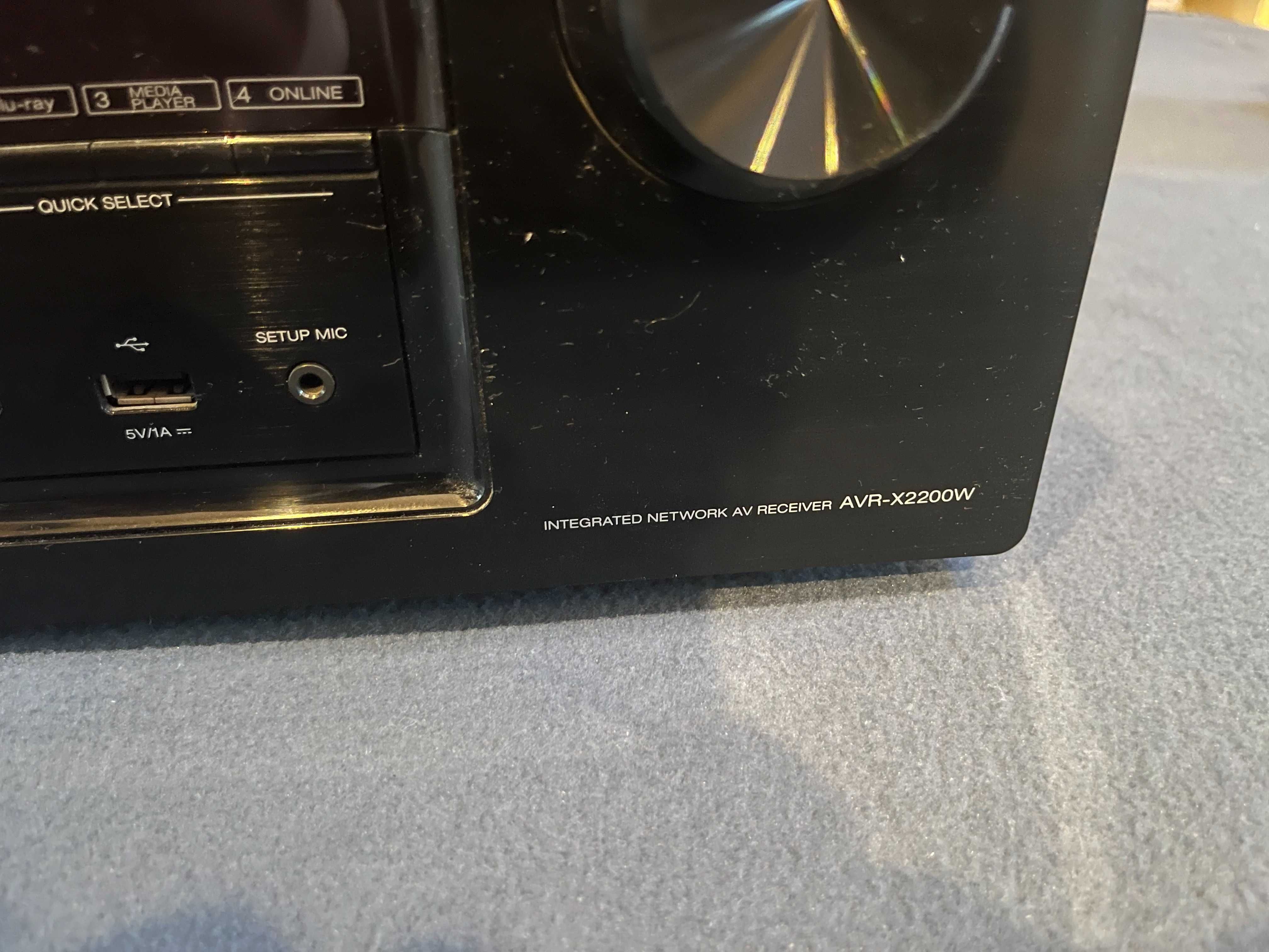 Amplituner Denon AVR-X2200W