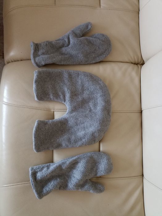 Polarowe szare rękawice dla zakochanych