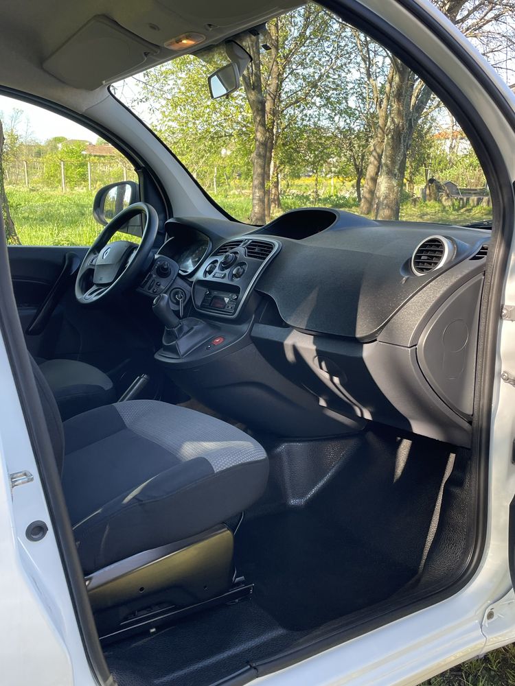 Renault Kangoo 5 lugares Maxi