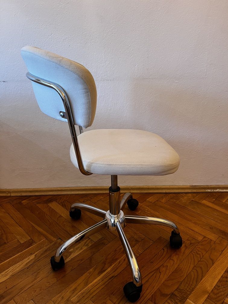 Krzesło biurowe Snedsted Jysk białe