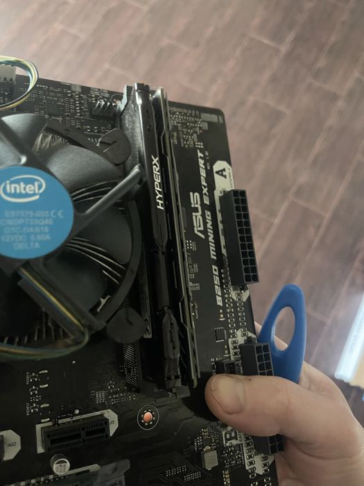 Материнська плата Asus b250 mining expert , 8gb ddr4 , intel i3 7100