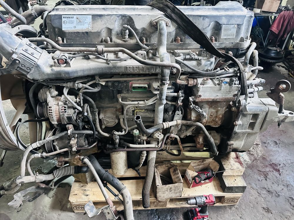 Розборка Renault Premium Dxi , двигун,редуктор,ступиця,кпп,