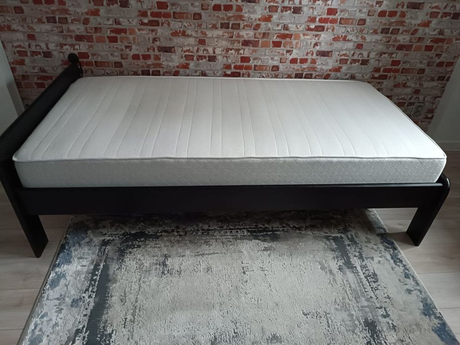 Łóżko czarne 100x200 z materacem