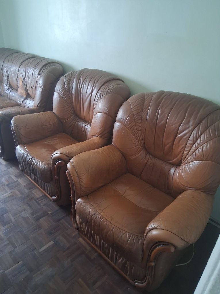 Móvel de TV + Sofá + 2 Poltronas