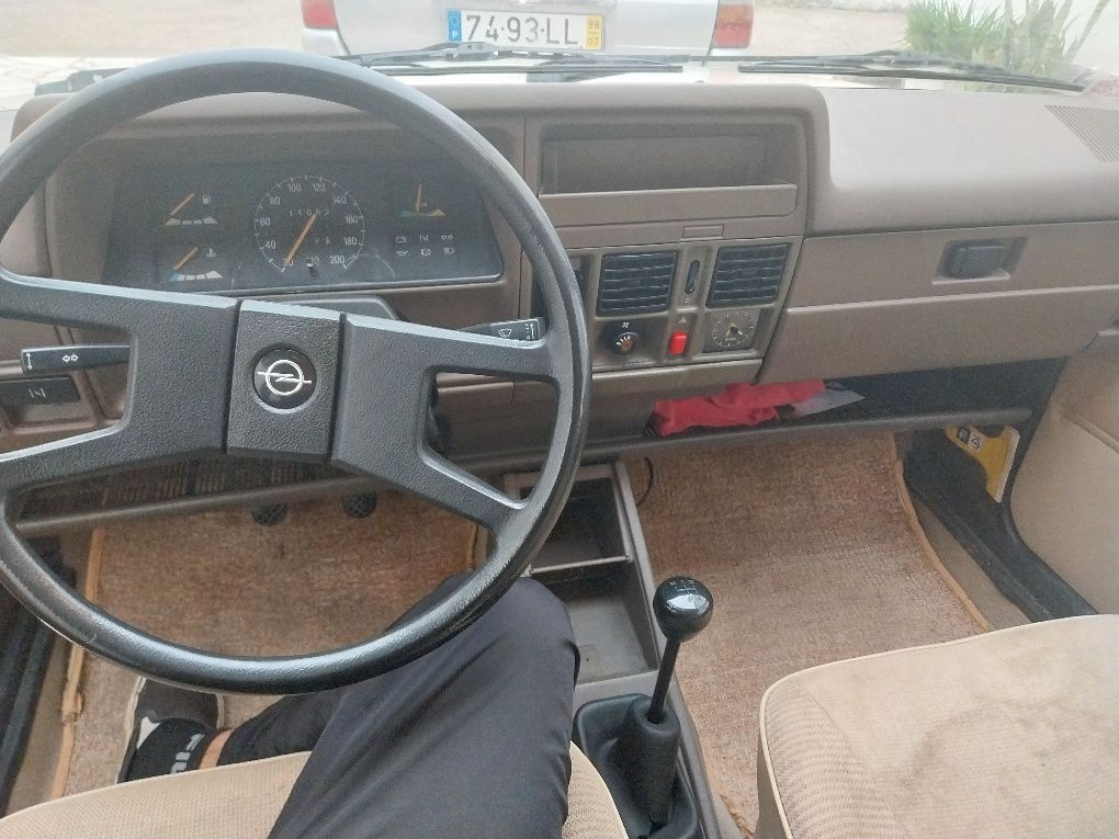 Opel corsa TR Luxus 1983