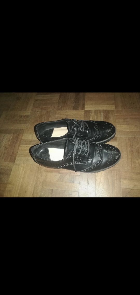 Sapatos estilo Oxford