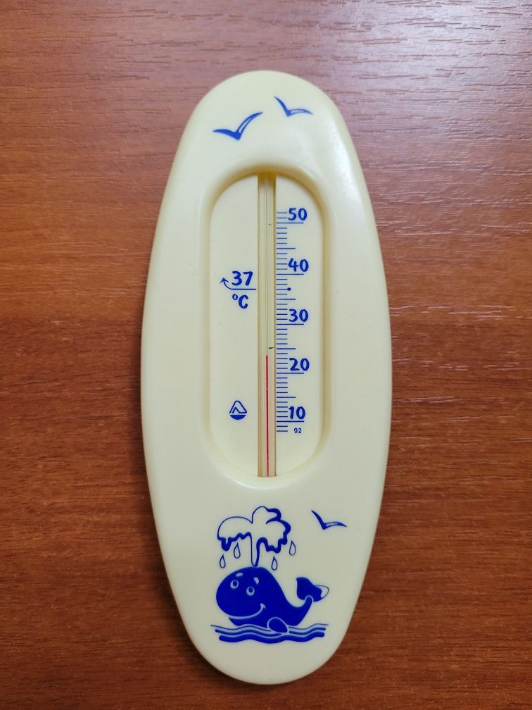 Термометр кімнатний та для води