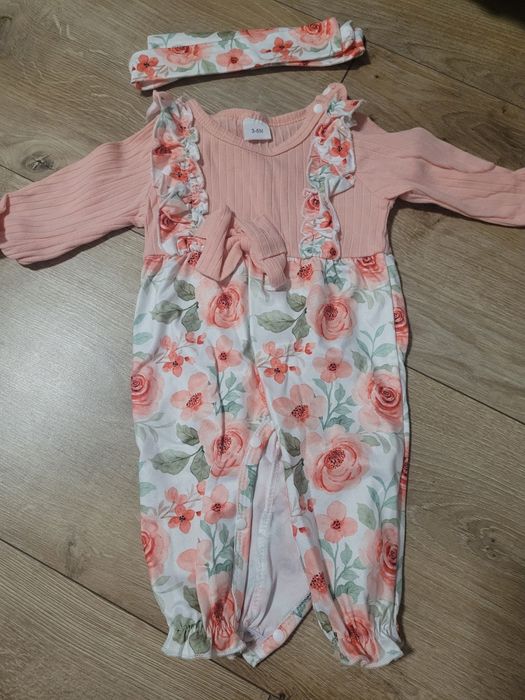 Sprzedam komplety dla dziewczynki z kokardką