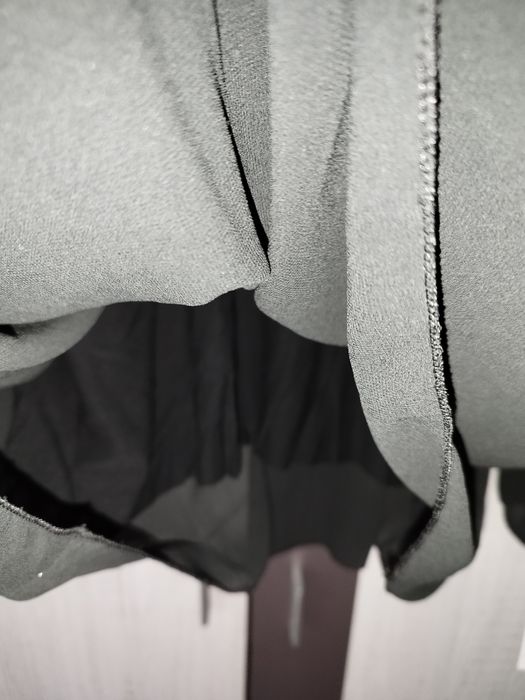 Elegancka czarna bluzka z koronką i cyrkoniami NOWA