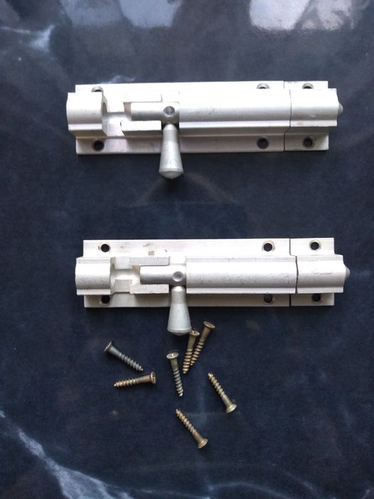 Zasuwki do drzwi , szafek , bramek. 4 szt.