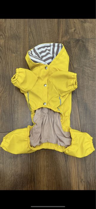 Одяг для собак +-5кг , дощовик