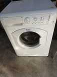 Maquina lavar roupa Hotpoint a funcionar bem