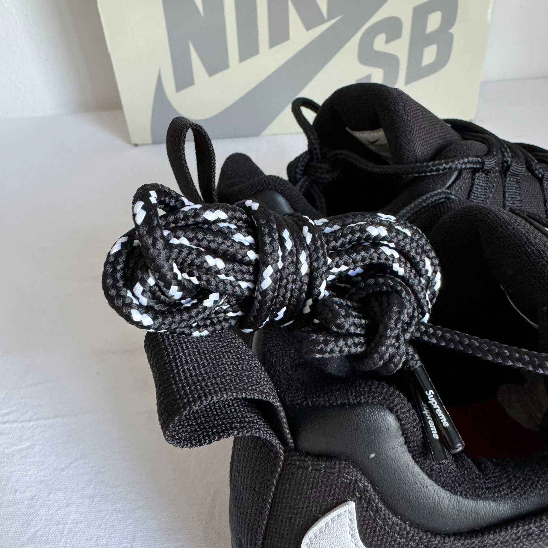 Nike SB Darwin Low x Supreme "Black" - Tamanho 42