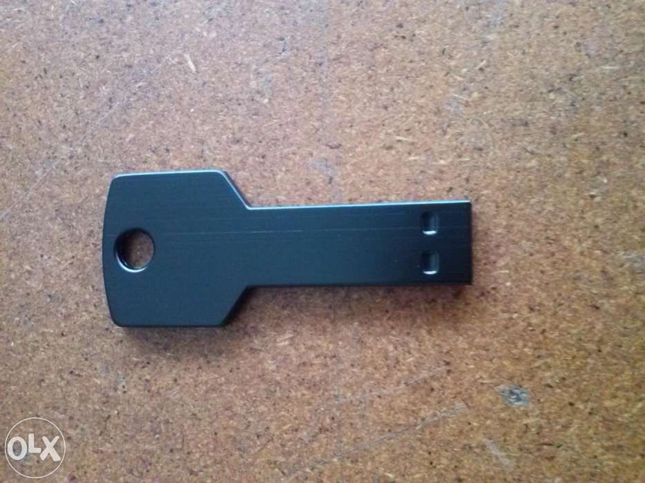 Pen usb com 64 gb
