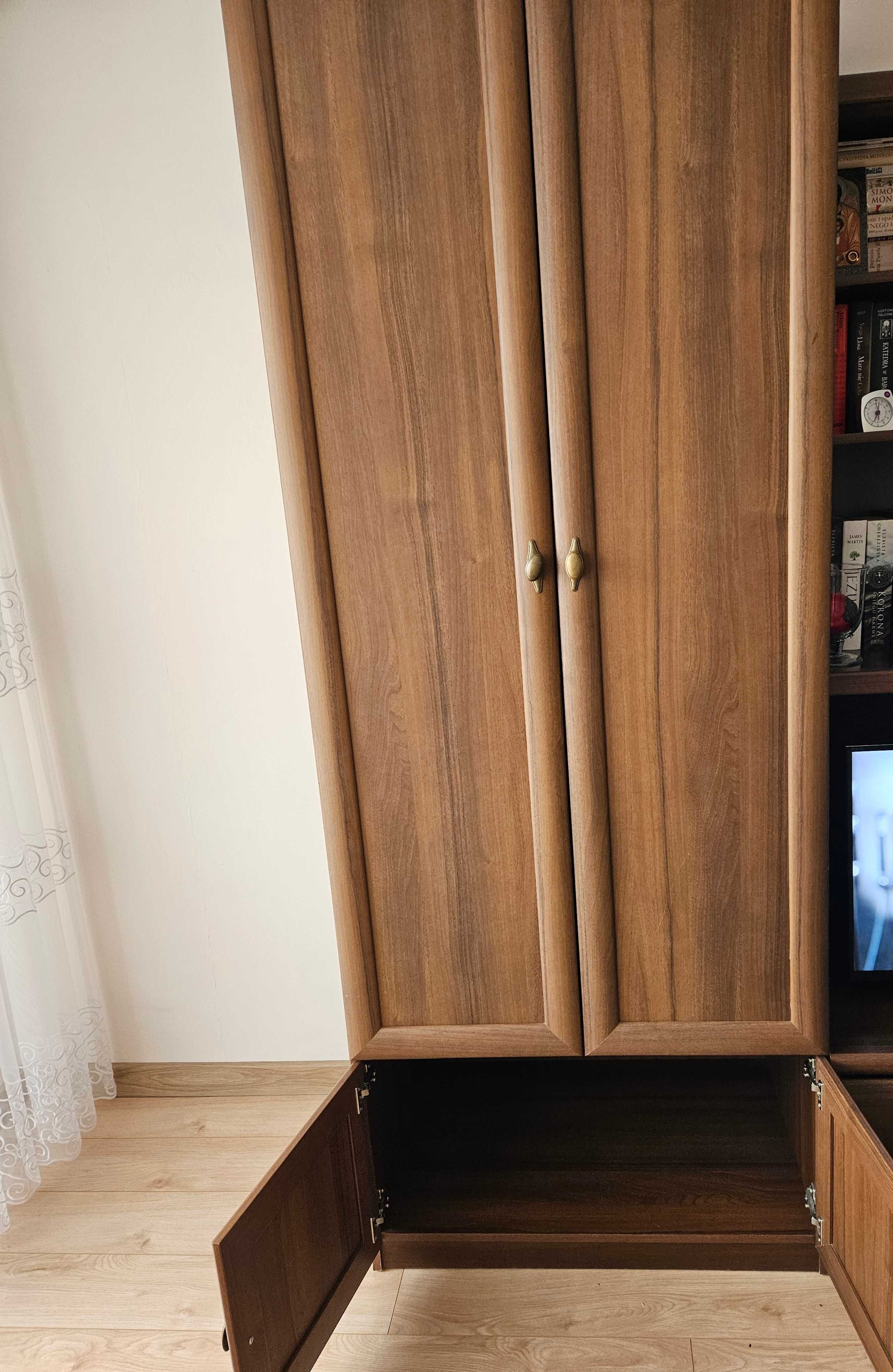 Ciekawy zestaw mebli do salonu