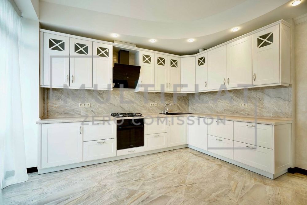Вишеньки, Золоче Прованс. 450м², корт, сауна, басейн, 13 сот. Без %