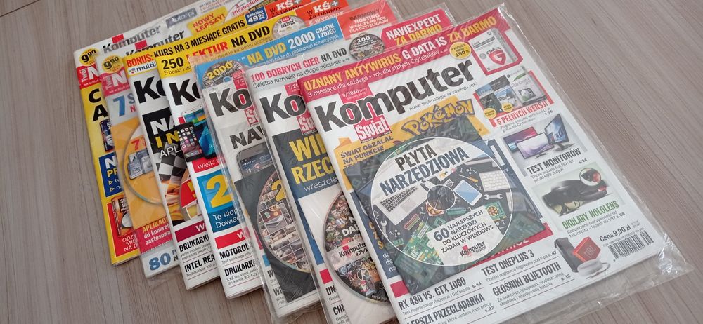 Komputer świat. Czytaj opis: lista.